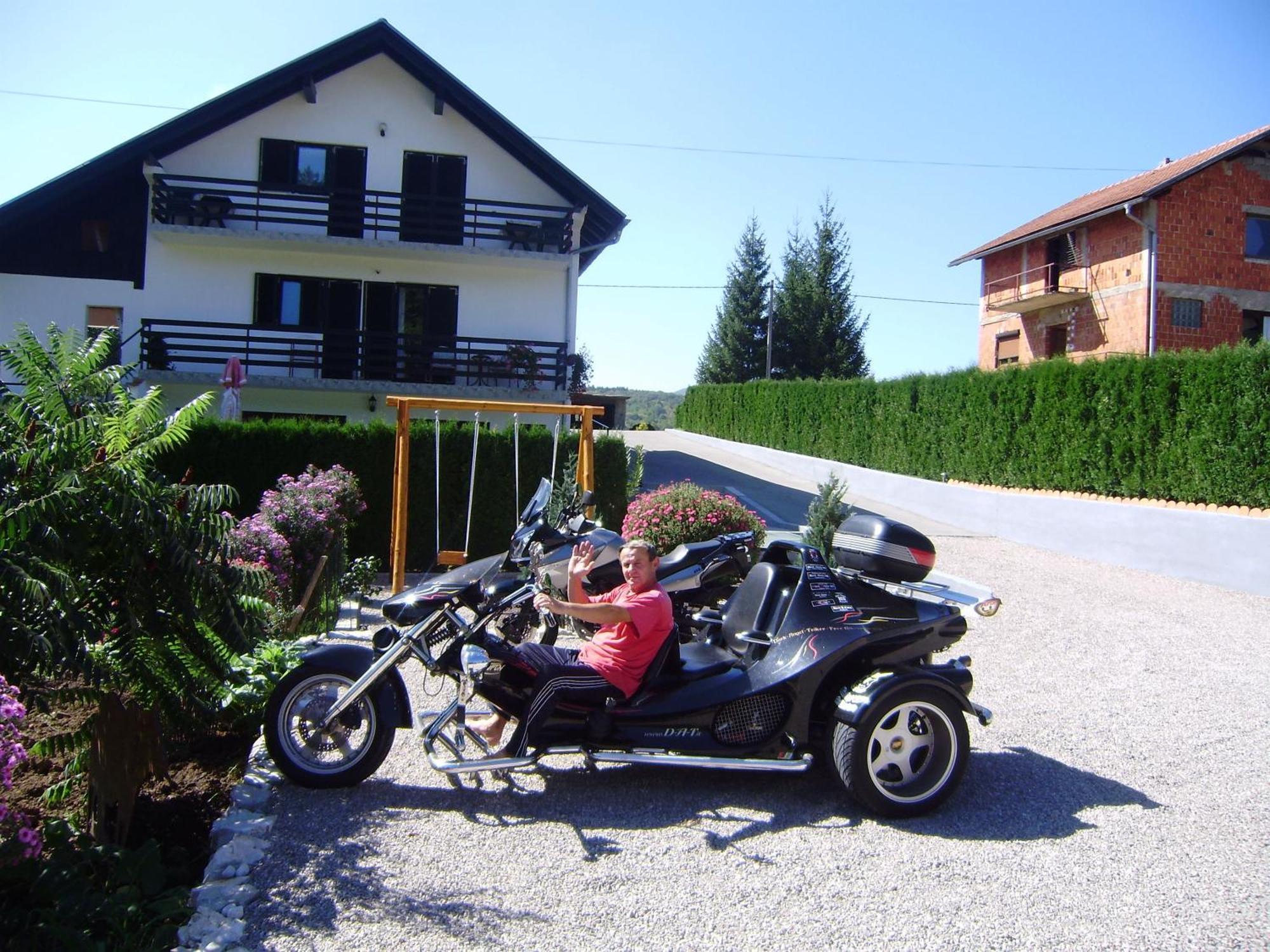 House Osana Hotel Grabovac  Buitenkant foto